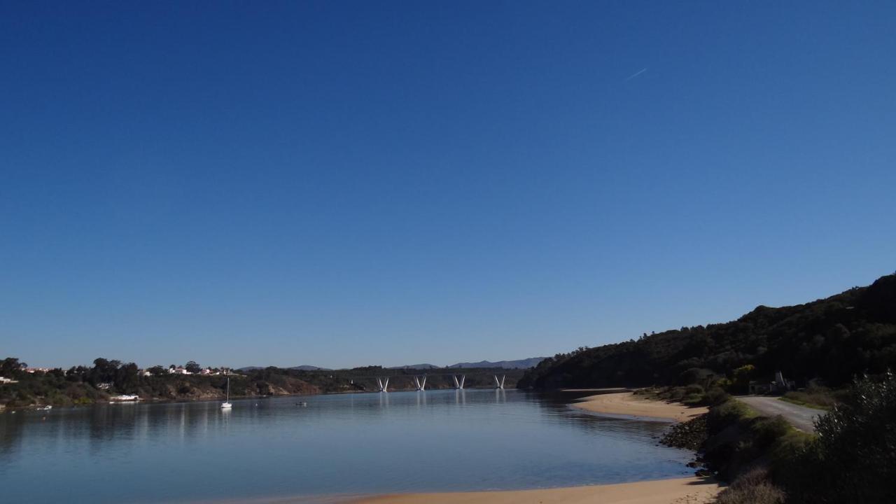 Casa Da Barra Azul By Stay In Alentejo ヴィラ・ノヴァ・デ・ミルフォンテス エクステリア 写真